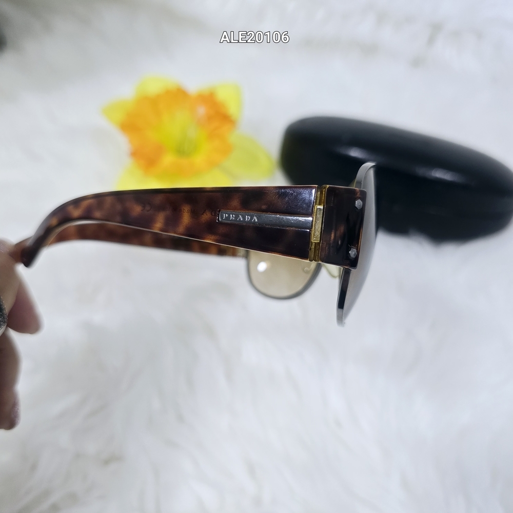 Prada Sunglasses Tortoise Shell SPR 52G 64□14 5AV-651 125 with Case - Picture 7 of 12